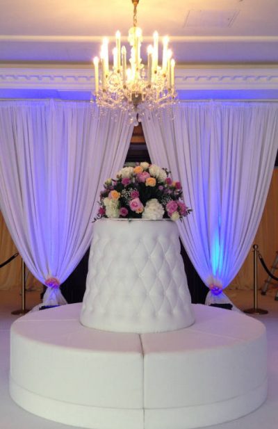 bespoke wedding furniture rentals in white leather